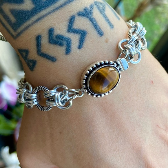 Maille tiger eye bracelet . Handmade maille chain & genuine tiger eye gem clasp - Picture 11 of 16